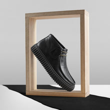 Laden Sie das Bild in den Galerie-Viewer, Clarks - Torhill Hi - Schwarzes Leder Schuhe Clarks
