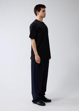 Laden Sie das Bild in den Galerie-Viewer, New Amsterdam - Surfboard Tee - Black T-Shirts New Amsterdam
