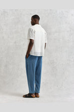 Laden Sie das Bild in den Galerie-Viewer, Wax London - Didcot Shirt White Corded Lace Hemden Wax London
