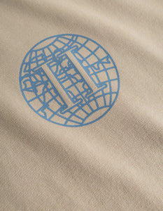 Les Deux - Globe T-Shirt - Light Desert Sand / Washed Denim Blue T-Shirts Les Deux
