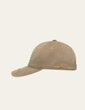 Laden Sie das Bild in den Galerie-Viewer, Wax London - Late Night Service Dad Cap - Desert Taupe Caps Les Deux
