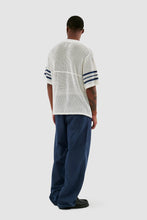 Laden Sie das Bild in den Galerie-Viewer, Arte Antwerp - Shane Knit Stripe Shirt - White T-Shirts Arte Antwerp
