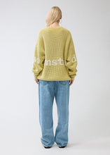 Laden Sie das Bild in den Galerie-Viewer, New Amsterdam - Logo Crew Knit - Apple Green Sweatshirts New Amsterdam
