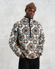 Laden Sie das Bild in den Galerie-Viewer, Wax London - Camley Fleece - Ecru Tile Print Pullover Wax London
