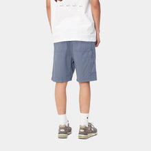 Laden Sie das Bild in den Galerie-Viewer, Carhartt WIP - Flint Short - Bay Blue (garment dyed) Hosen Carhartt WIP
