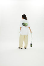 Laden Sie das Bild in den Galerie-Viewer, New Amsterdam - Nasa Tourist Tee White T-Shirts New Amsterdam
