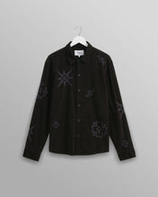 Laden Sie das Bild in den Galerie-Viewer, Wax London - Trin Geometrical Embroidered Corduroy Shirt - Black Hemden Wax London
